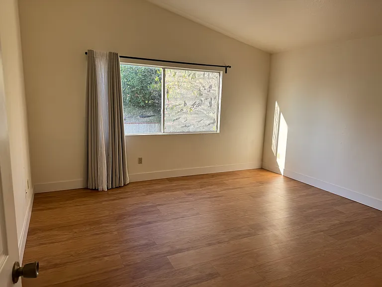 628 Pantera Dr — Photo 5