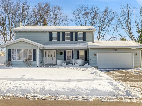 650 N View St, Hinckley, IL 60520