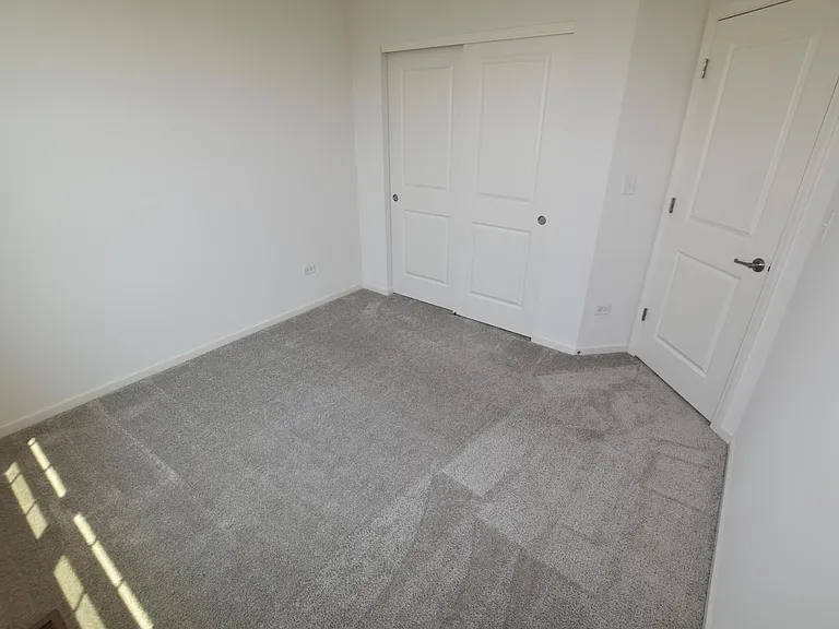 2945 Showplace Dr — Photo 36