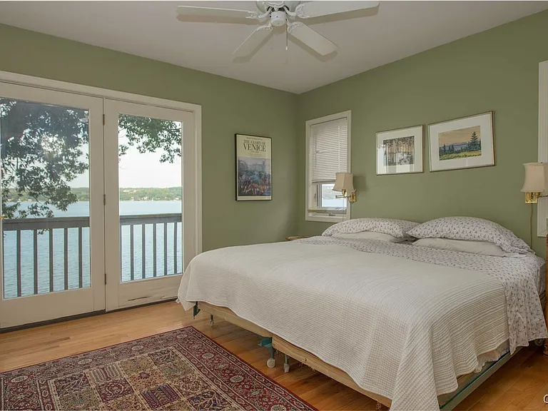1258 Greenfield Ln — Photo 23
