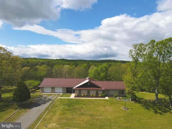 406 See View Dr, Burlington, WV 26710