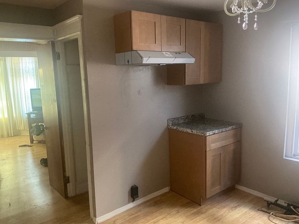 2nd image of 715 N 11th St Floor 2