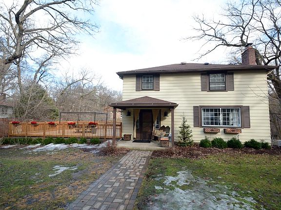 2nd image of 2211 Black Oak Dr