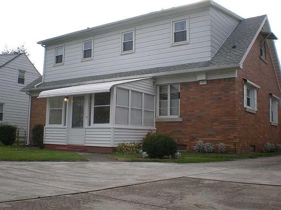 2nd image of 634 E 38th St