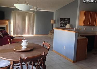 4th image of 1215 Chaucer Cir