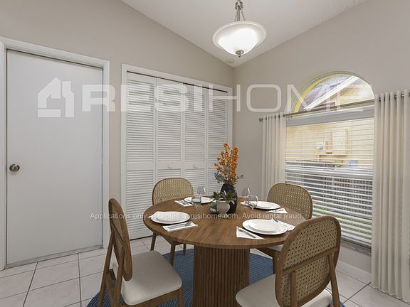 4th image of 1359 Woodfield Oaks Dr