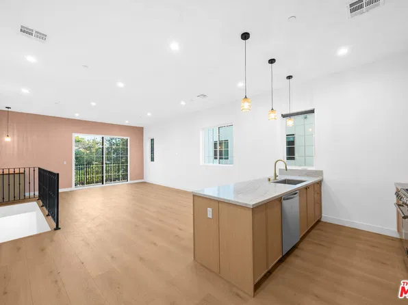 1011 S Citrus Ave, Los Angeles, CA 90019