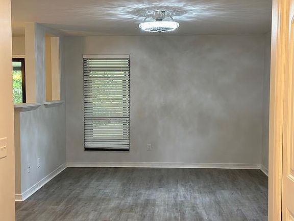 4th image of 8076 Village Gate Ct