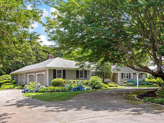 2nd image of 150 Green Dunes Drive