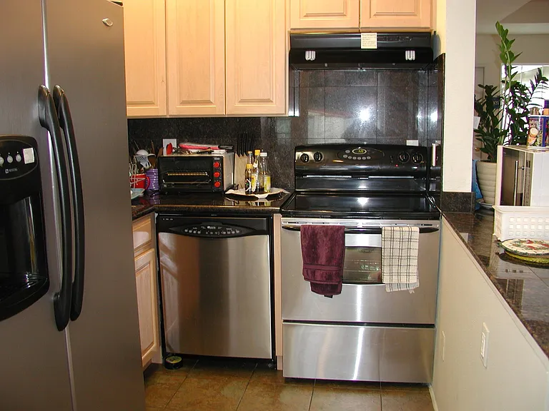 2295 Homestead Rd — Photo 2