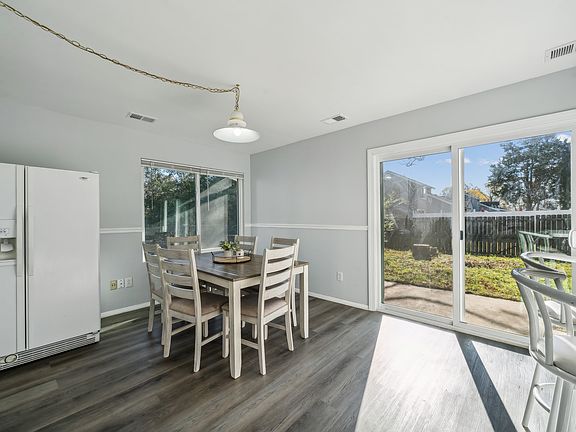 5th image of 4455 Ashwood Ln