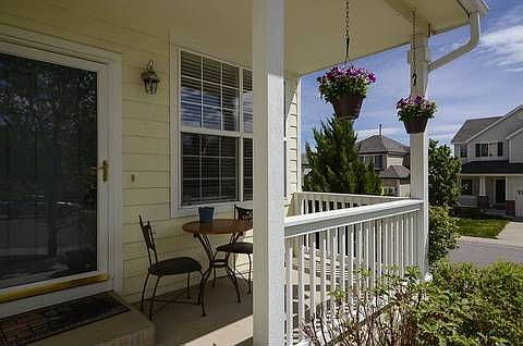 4665KetchwoodCirclFront Porch