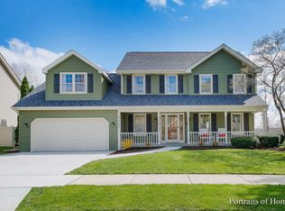 27W233 Waterford Dr, Winfield, IL 60190