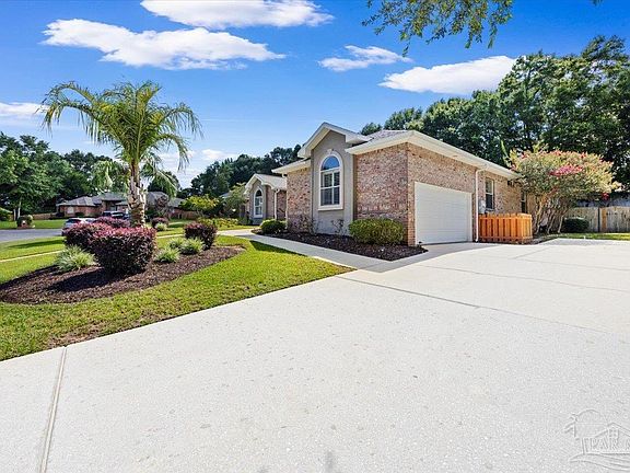 3rd image of 3029 Liana Ln