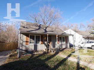 7716 Oak St, Kansas City, MO 64114