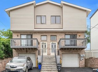 2410 3rd St, Fort Lee, NJ 07024