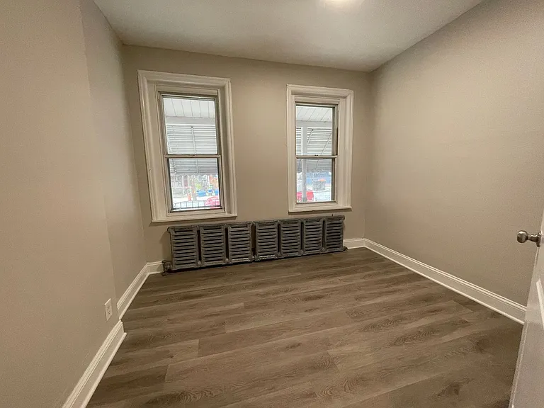 1127 Walnut St — Photo 24