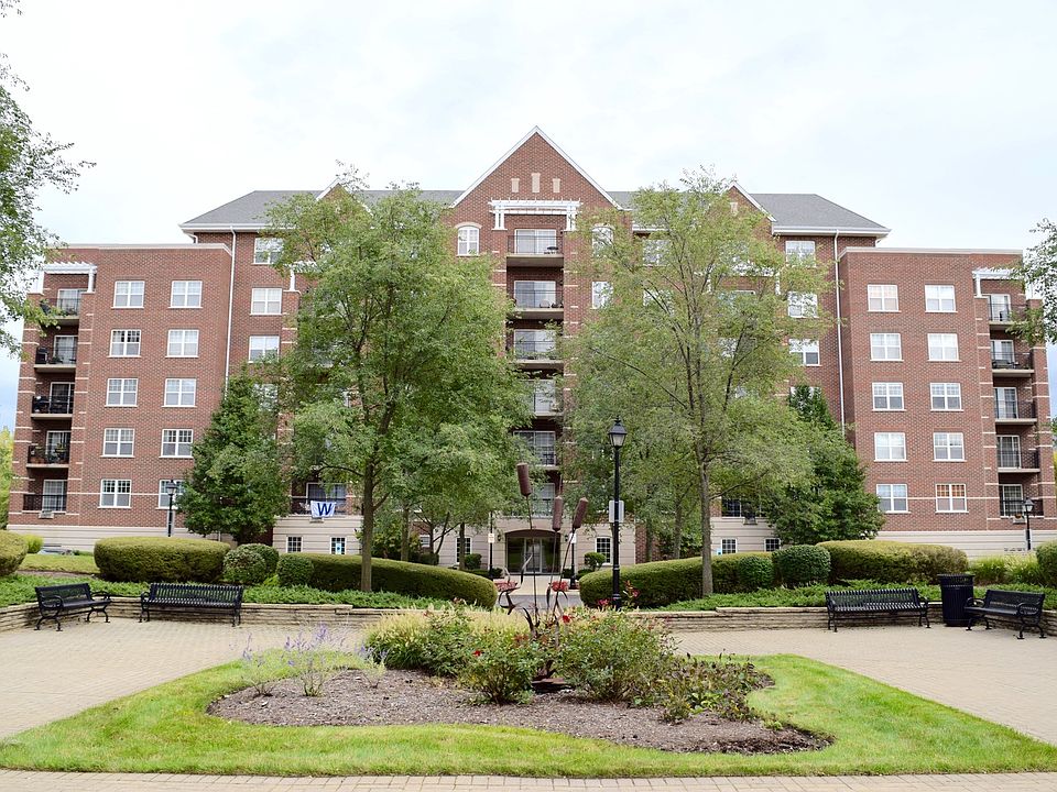 1st image of 410 W Mahogany Ct Unit 512