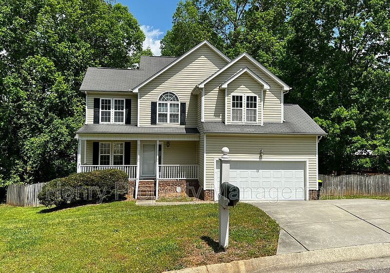 1st image of 104 Back Woods Cir