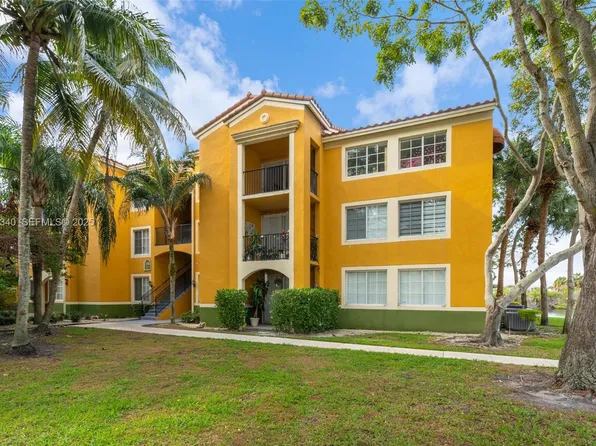 2401 W Preserve Way APT 204, Hollywood, FL 33025
