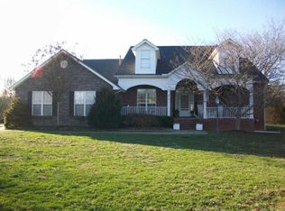915 Dove Ln, Murfreesboro, TN 37128