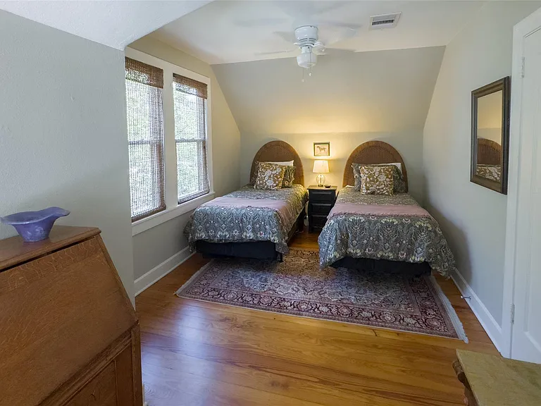 1512 Northwood Rd — Photo 10