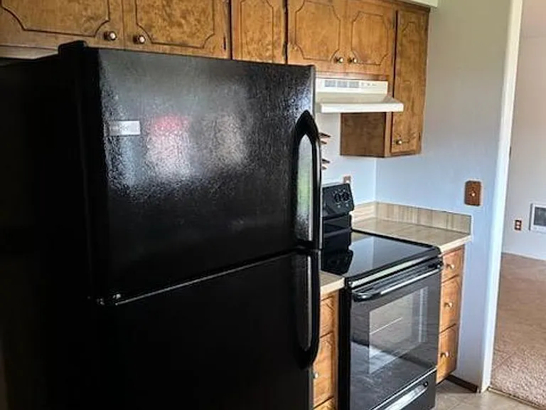 1100 Linn Way #B — Photo 3