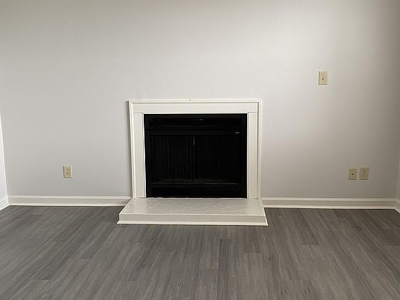 4th image of 1133 Homestead Garden Ct APT 12