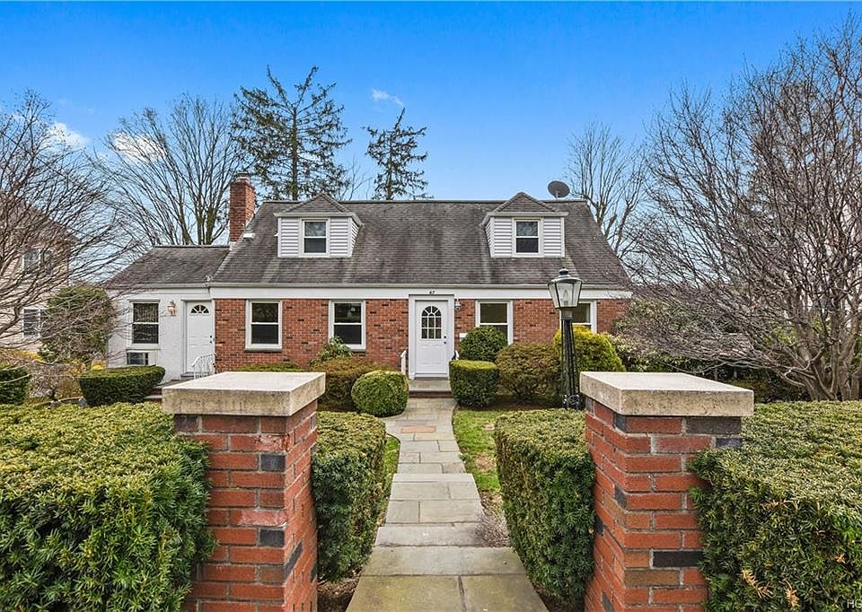 1st image of 67 Parkview Ave