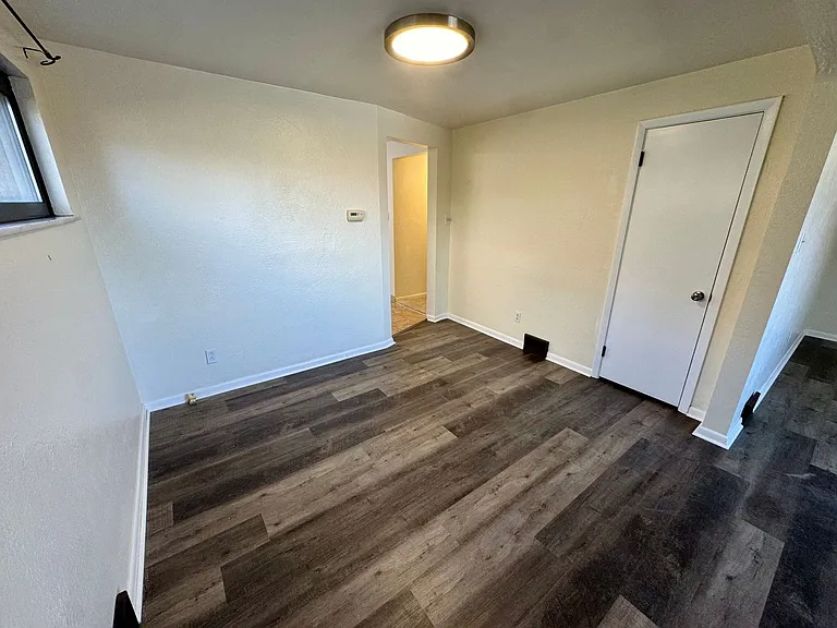 229-231 Marylea Avenue (LO) — Photo 45