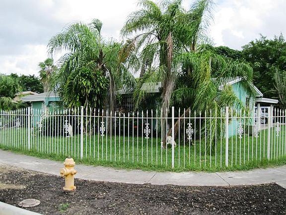 5th image of 715 NW 7th Ct
