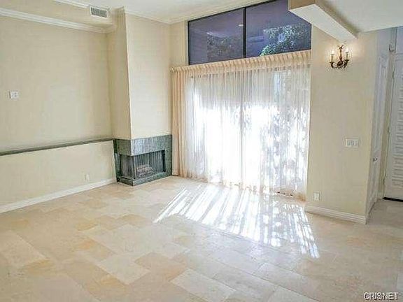 5th image of 5335 White Oak Ave Unit B