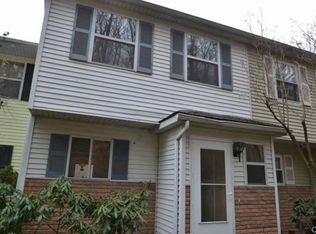 25 Padanaram Rd APT 102, Danbury, CT 06811