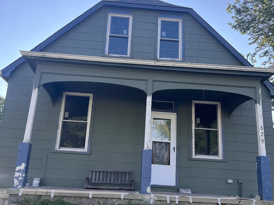 629 Elm St