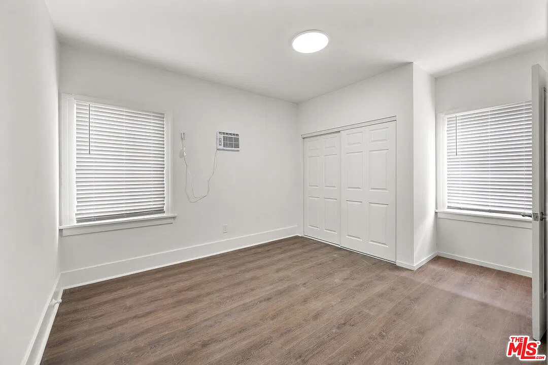 3 bed, 2.0 bath, 1260 sqft, $3,500 — Photo 4