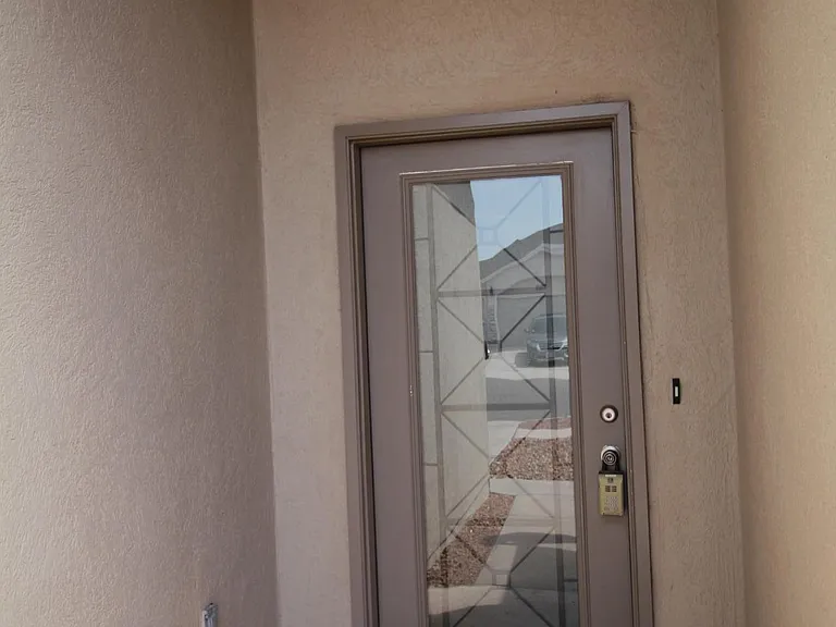 620 Adrian Arellano St W — Photo 104