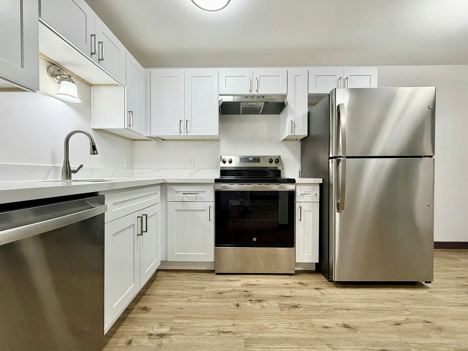 9050 Greenwood Avenue North, Unit 104 — Photo 2