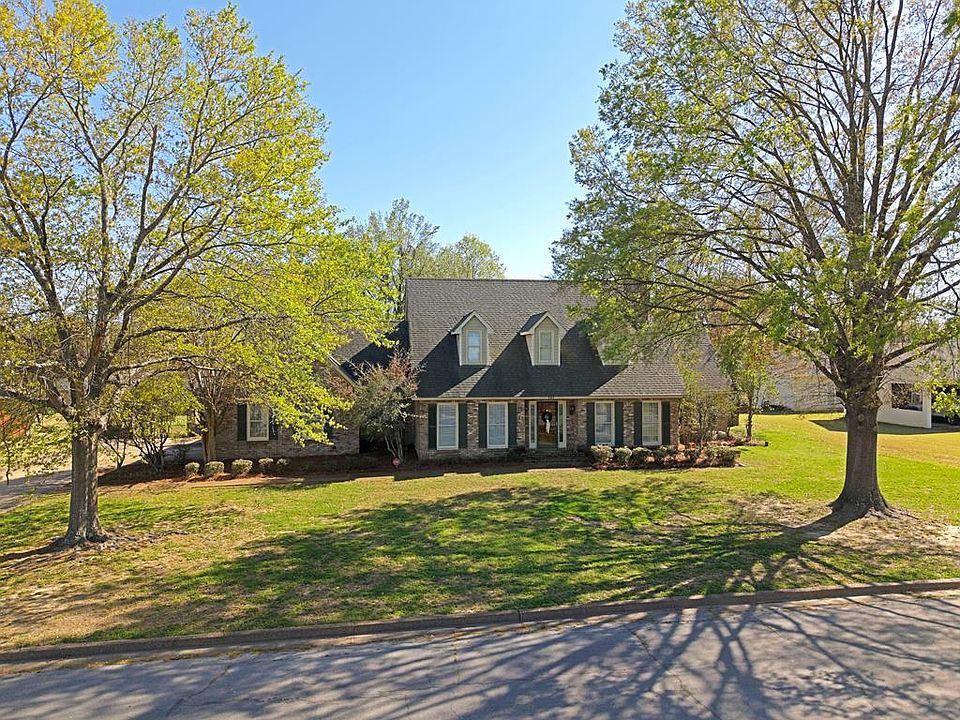 1st image of 502 Frederick Dr