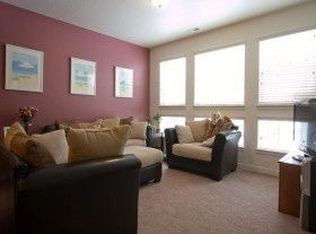 942 W Spring Creek Ln, Farmington, UT 84025