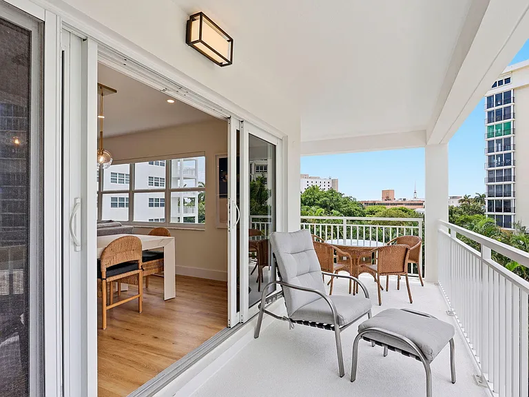 1000 Lowry St #4F — Photo 30