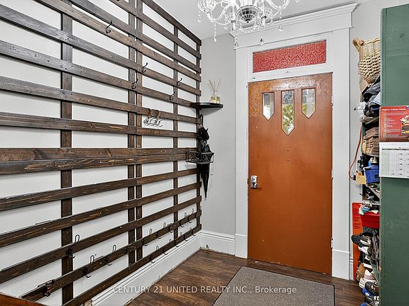 5th image of 201 Romaine St