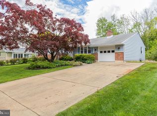 2143 Brandywood Dr, Wilmington, DE 19810