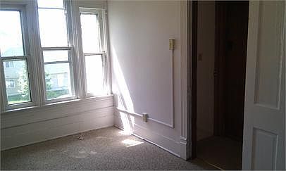 4th image of 2218 Walnut St #10994251