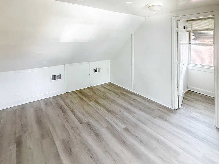108 E Roanoke St — Photo 22