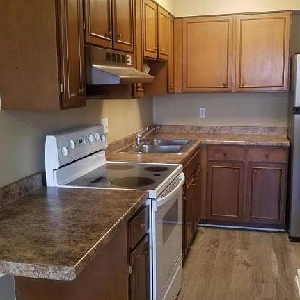 4th image of 931 Palm Springs Blvd APT D