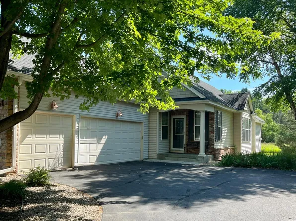10512 Mississippi Cir N, Brooklyn Park, MN 55443