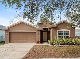 752 Star Pointe Dr, Seffner, FL 33584