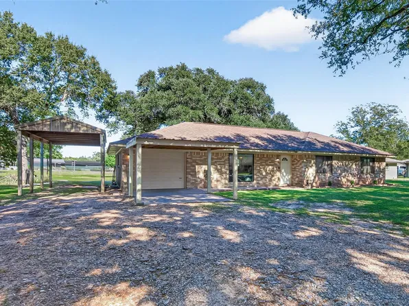 9615 Union St, Needville, TX 77461