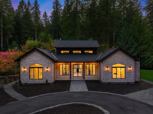 11905 325th Avenue NE, Duvall, WA 98019