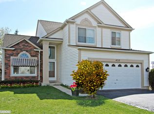 437 Snow Drift Cir, Bartlett, IL 60103